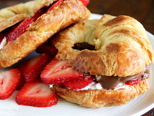 nutella croissant