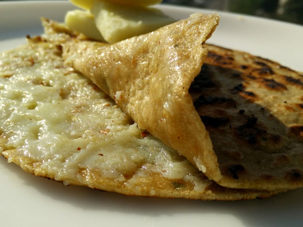 khoya paratha