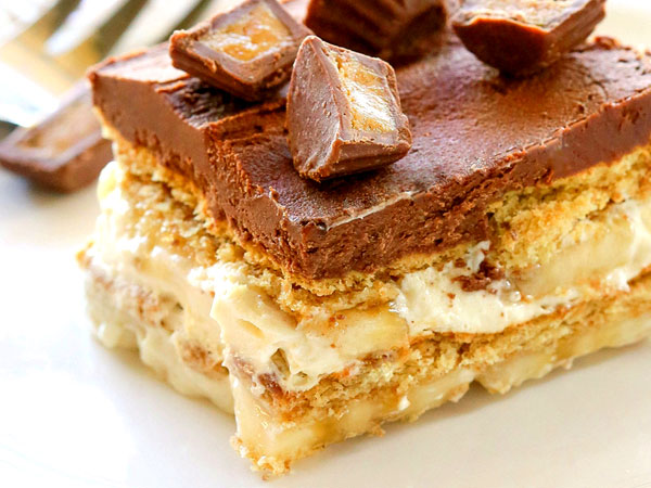 chunky monkey eclair cake