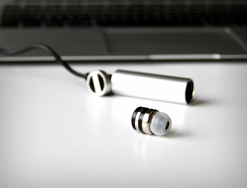 bullet_earphone_3