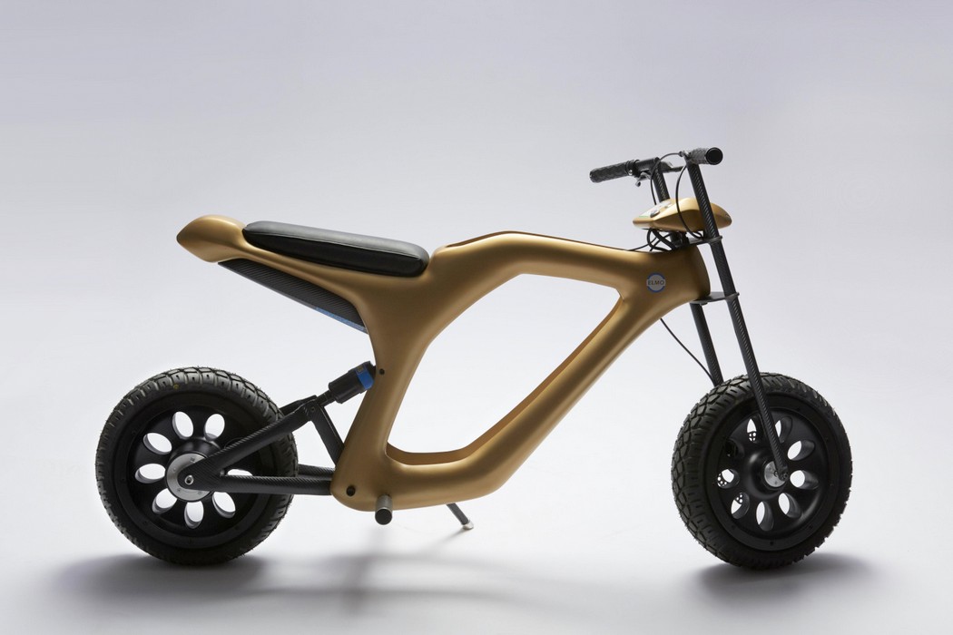 golden_moped_3