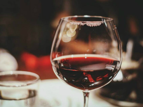 red wine glass