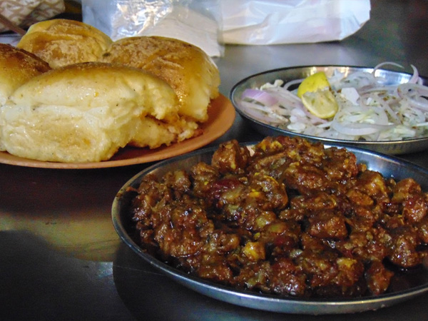 Ramadan Special: Mumbai’s Mohammad Ali Road Through The Eyes Of An Amateur Foodie