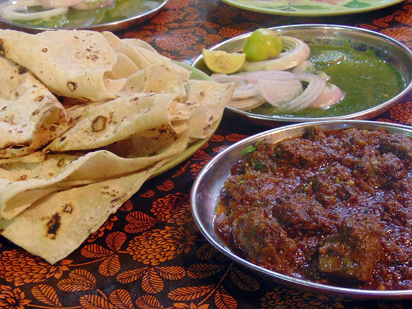 Ramadan Special: Mumbai’s Mohammad Ali Road Through The Eyes Of An Amateur Foodie