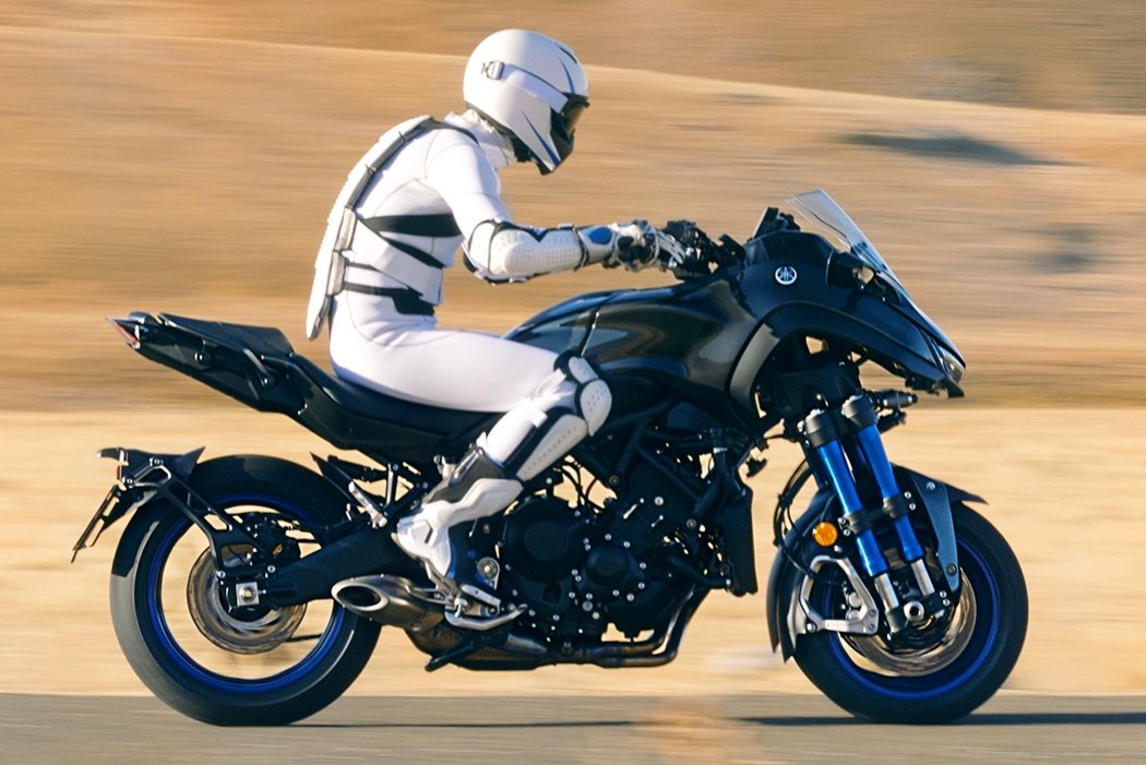 yamaha_niken_12