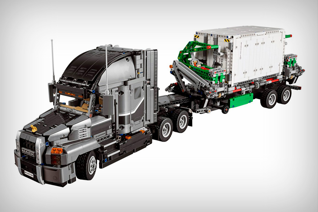 lego_technic_2_in_1_mack_truck_04