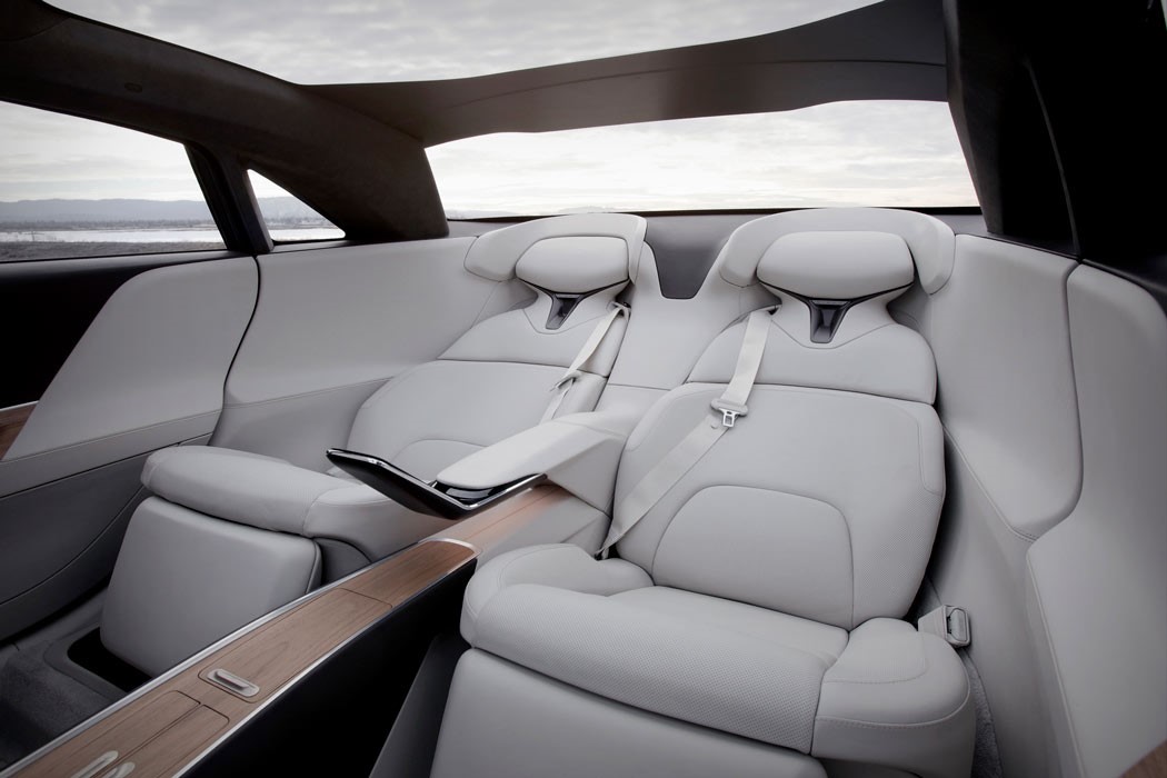 lucid_air_interior_05