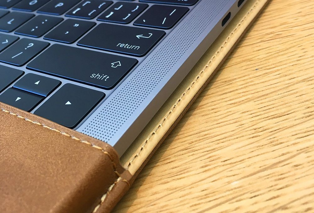 macbook_stand_case_2