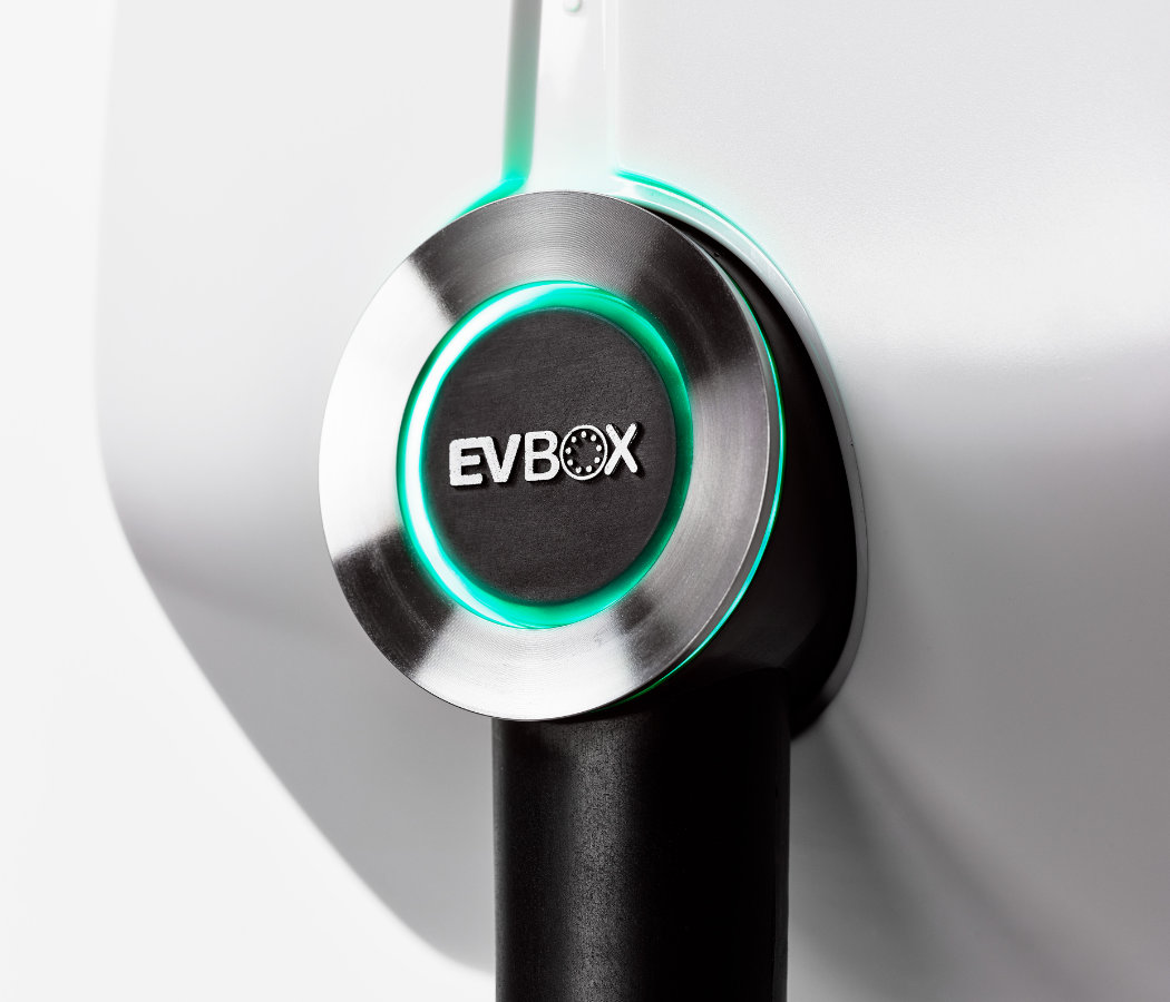 elvi_charger_08