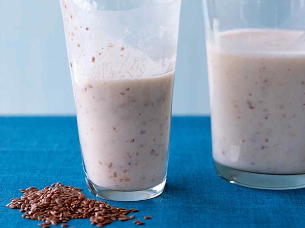 Thick-buttermilk-with-flaxseed