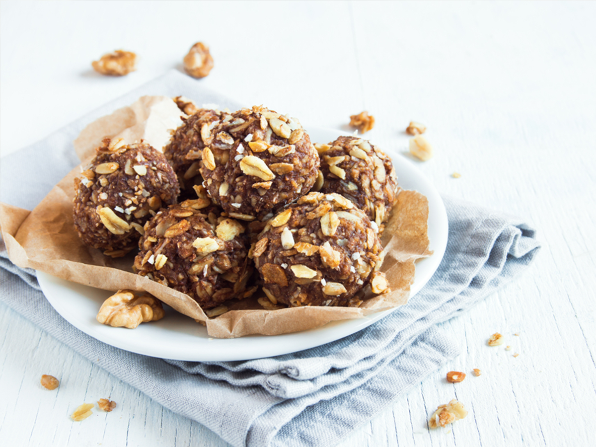 Recipe for gluten-free oats energy bites, 