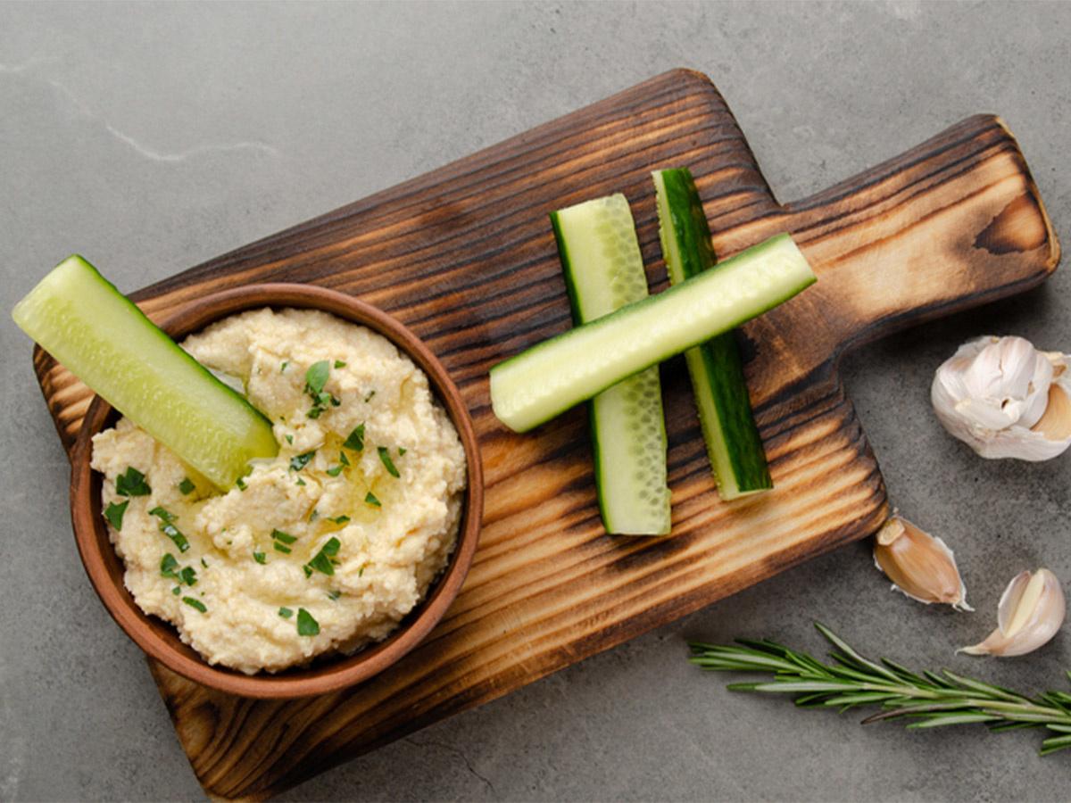  Cucumber and hummus