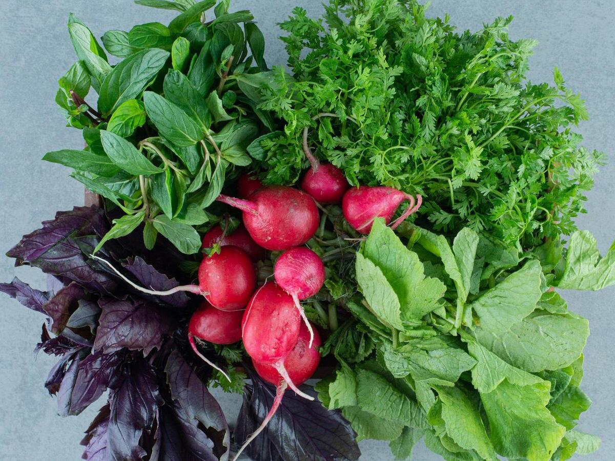 Green leafy vegetables,