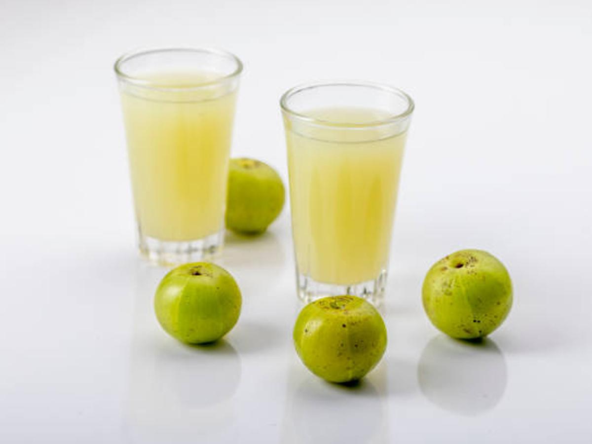  Here are the health benefits of consuming amla every day in winter, 